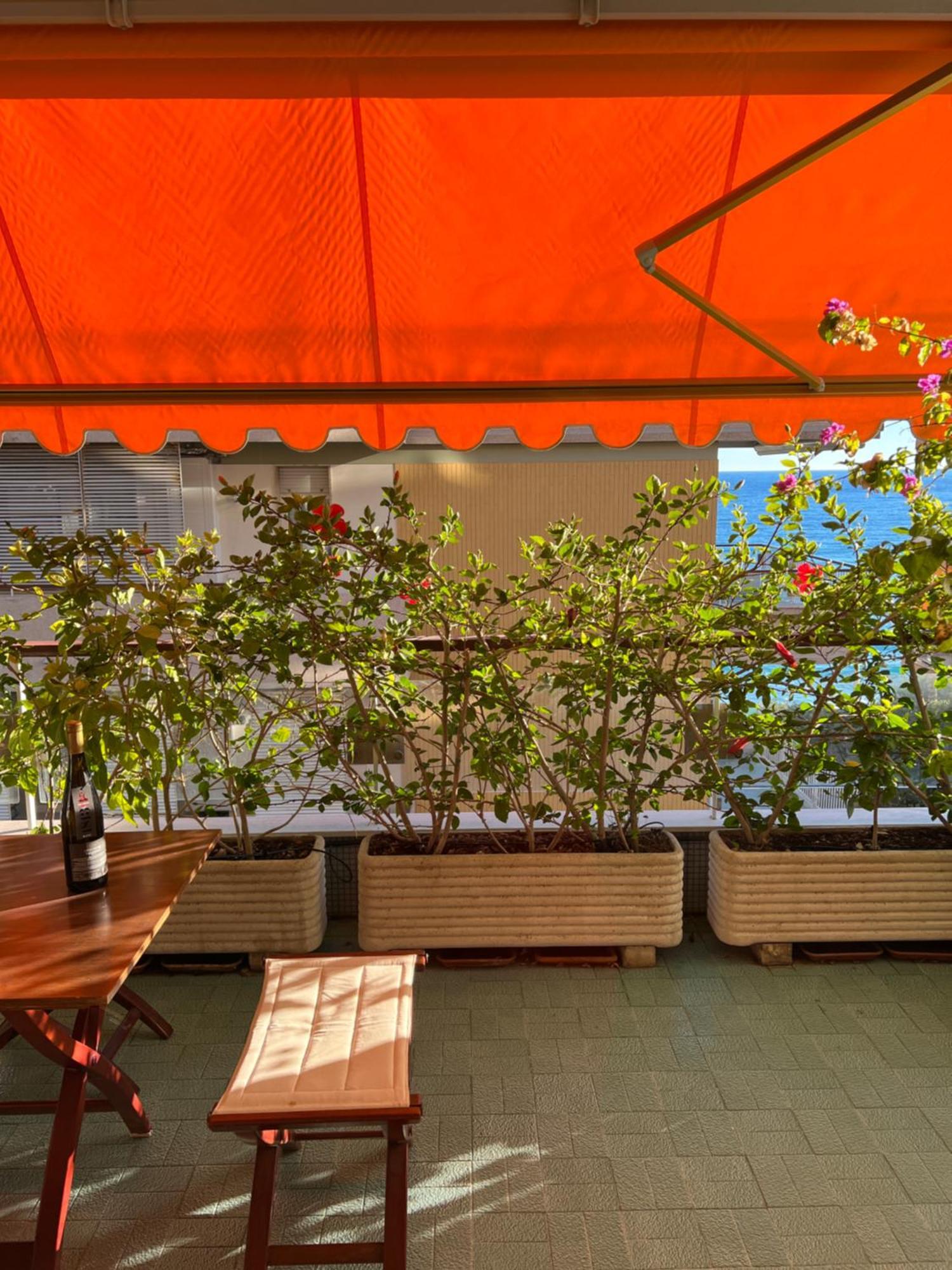 Tre Ponti Beach Apartment - Terrazzo Vista Mare サンレモ エクステリア 写真
